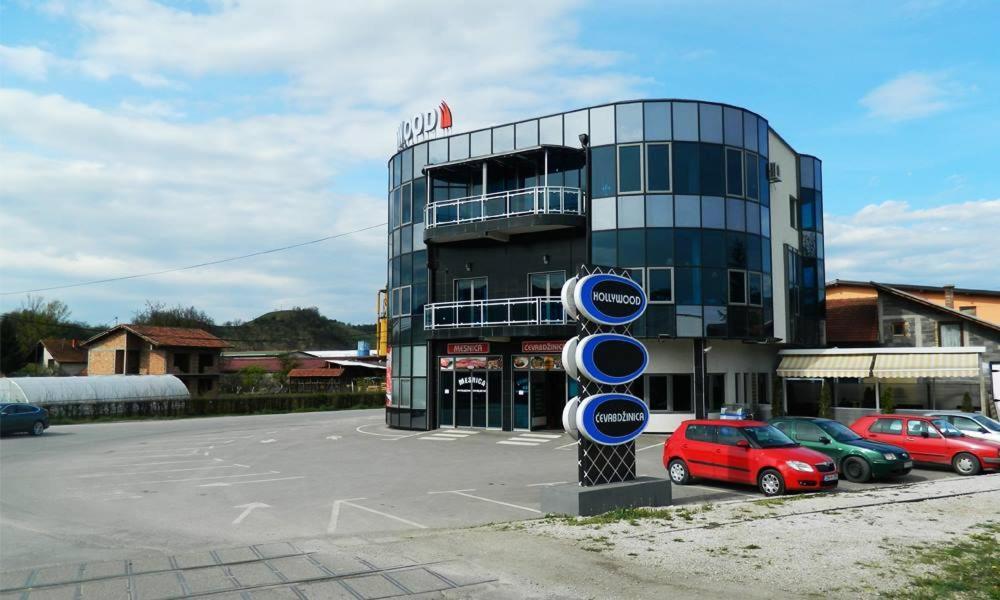 Hollywood Motel Podlugovi Exterior photo